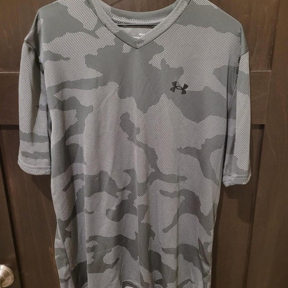 4 Under Armour Men's T-Shirts Size Large -Bundle Of 4 -NWOT - Picture 1 of 5